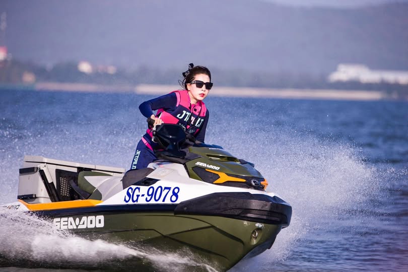 Mượn Người vợ thằng bạn thân dẫn về quê giới thiệu gia đình và cái kết